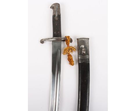 British 1856/58 Enfield Sword Bayonet, with two piece chequered grips, steel pommel and cross guard with muzzle ring. Housed 