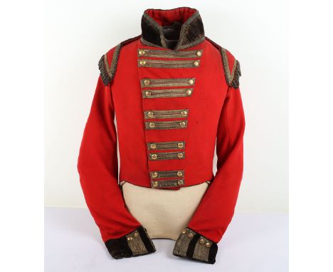 Rare Georgian East Norfolk Militia Light Company Officers Short Tailed Coatee c1810-20, fine example of a scarlet cloth coate