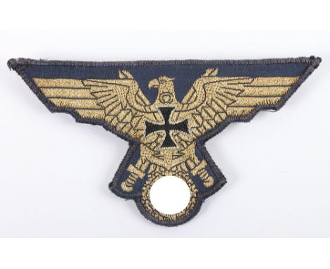 Rare Third Reich Naval War Veterans Breast Eagle, fine example of a gold metallic wire breast eagle for the naval war veteran