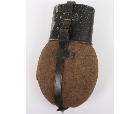 WW2 German Armed Forces Canteen, being a felt covered aluminium water bottle / canteen with black painted aluminium cup. Comp