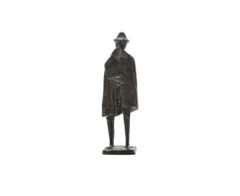 GERHARD MARCKS (1889 Berlin - 1981 Burgbrohl/Eifel) Veroneser BauerBronze mit dunklelbrauner Patina. 1935.15,5 x 5 x 4 cm.Im 