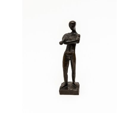 GERHARD MARCKS (1889 Berlin - 1981 Burgbrohl/Eifel) HemdauszieherBronze mit rotbrauner Patina. 1932.27,2 x 6,8 x 9 cm.Auf dem
