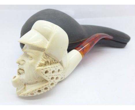 A large Meerschaum pipe, Sherlock Holmes 