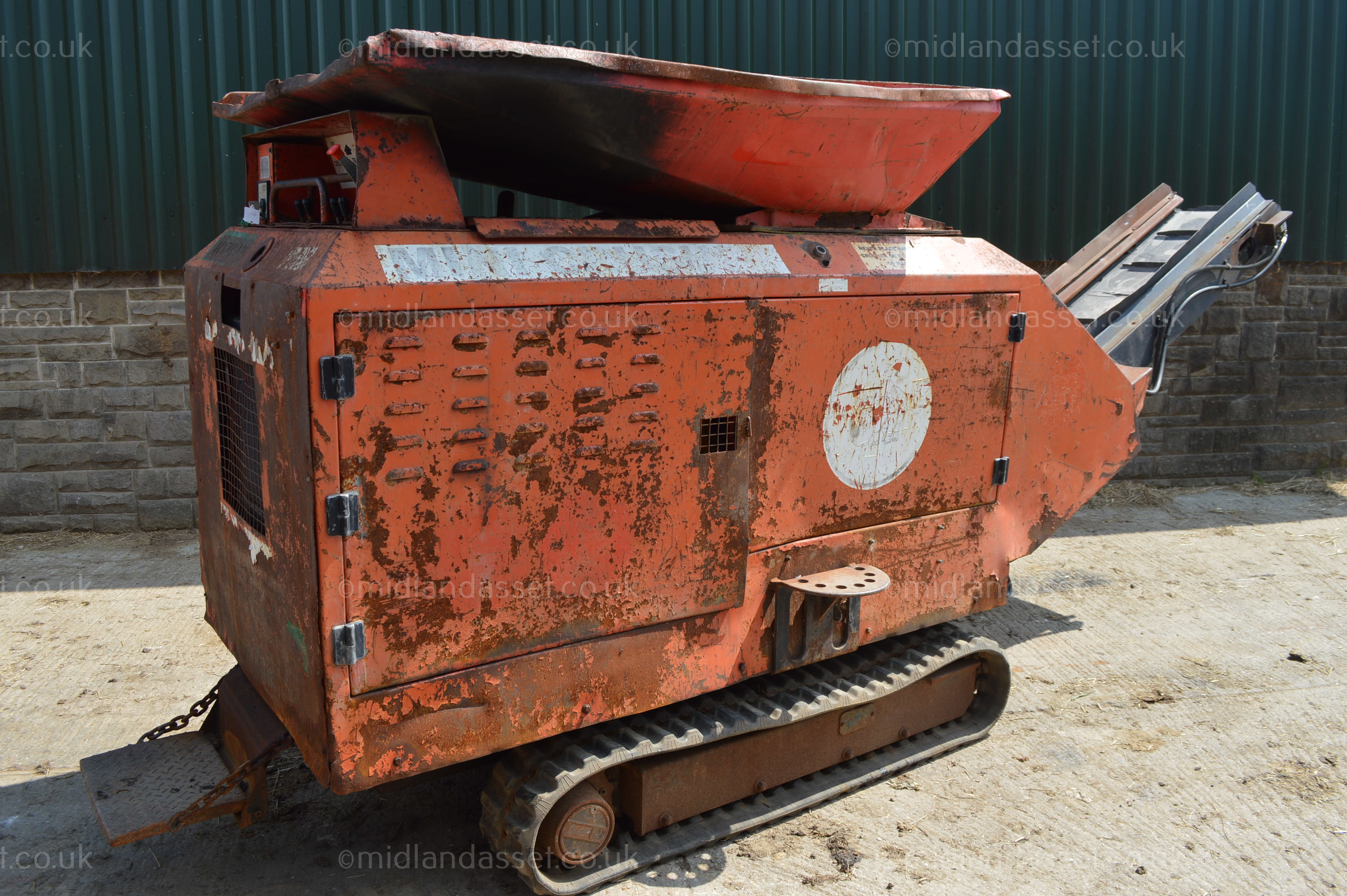 DS - 2006 RED RHINO CRUSHER 5020-T TRACKED *PLUS VAT* HOURS: UNKNOWN ...