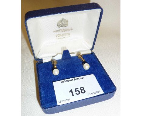 9ct gold and pearl screw on earrings in case