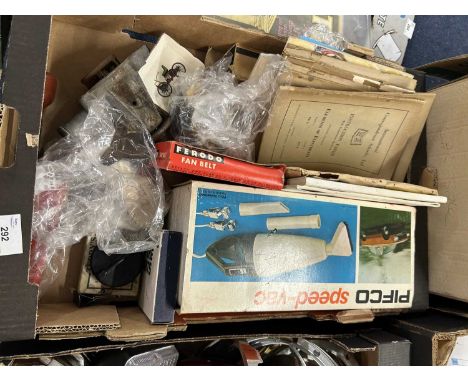 Box of mixed items to include a Pifco Speed Vac, various instruction papers from The International Correspondence School, vin