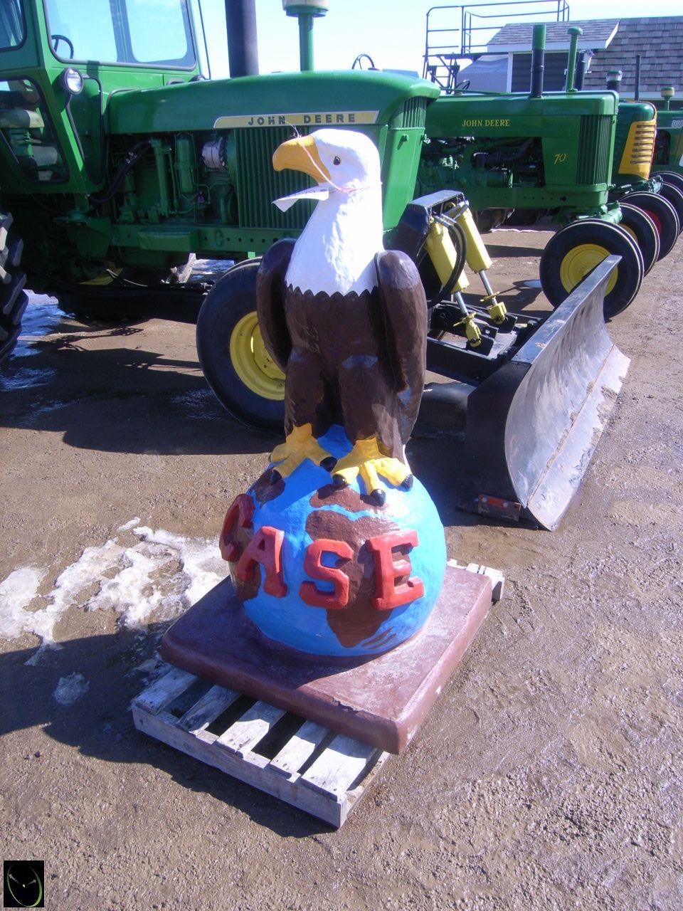 CASE EAGLE STATUE