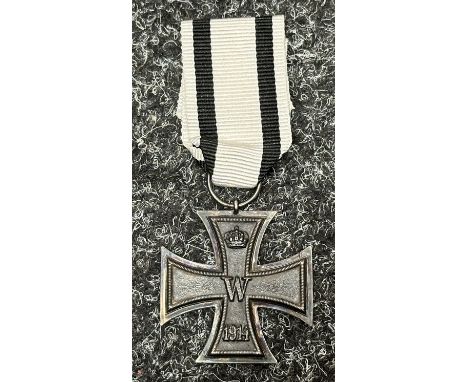 WW1 Imperial German Eisernes Kreuz 2. Klasse 1914. Iron Cross 2nd class 1914. Ring is maker marked "WILM". Complete with repl