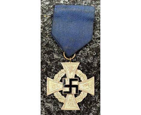 WW2 Third Reich Treue Dienst Ehrenzeichen, 25 Jahre - Faithful Service Award, 25 years. Complete with ribbon and pin. No make