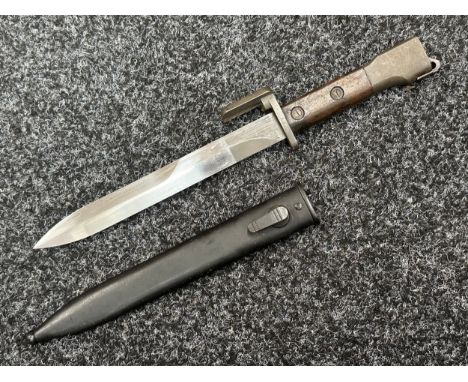 British X2 E1 Trials bayonet for the FAL Rifle with double edged blade 200mmin length. Parkerised finshed to the first 40mm. 