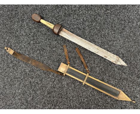 Reproduction Roman Gladius Short Sword with double edged blade 480mm in length. Wooden guard, resin grip and wooden pommel. O