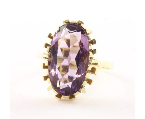 AMETHYST-RING, 585/ooo Gelbgold, RG 58, 5,3g 