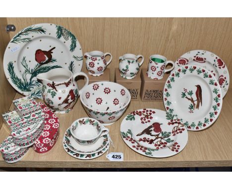 A GROUP OF CHRISTMAS THEMED EMMA BRIDGEWATER CERAMICS, to include four plates, largest 21.5cm, two boxed miniature jugs heigh