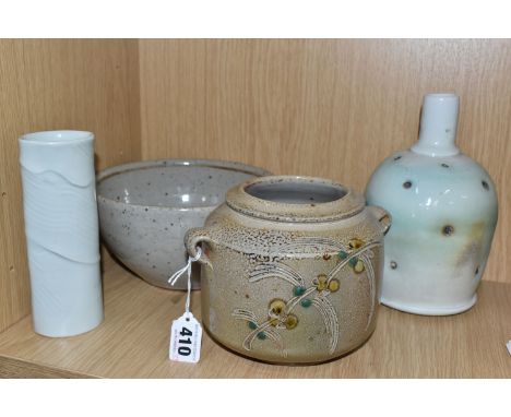 FOUR PIECES OF STUDIO POTTERY comprising a bowl and three vases of various forms to include a grey glazed bowl with a diamete