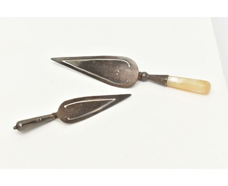 TWO LATE 19TH TO EARLY 20TH CENTURY SILVER BOOKMARKS, the first late Victorian bookmark with inlaid blue lace agate detail to