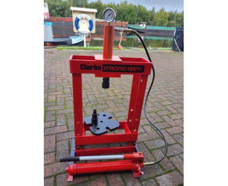 A Clarke 10 Ton bench-top Hydraulic Press. (1 item)
