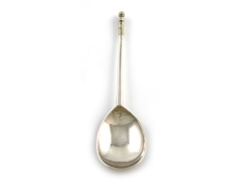 A fine Henry VIII silver Lion Sejant affronté spoon, by William Simpson, London 1530, fig-shaped bowl, tapering faceted stem,
