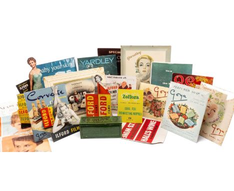 THE ADVERTISING CLUB HOUSE: GROUP OF VARIOUS WARES comprising vintage Ferris & Co Ever-Ready caddy, assorted advertising pict