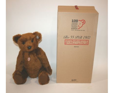 BOXED STEIFF TEDDY BEAR - LIMITED EDITION a limited edition Bear, Bar 55 LB 1902, number 3072 of 7000 produced. In it's box a