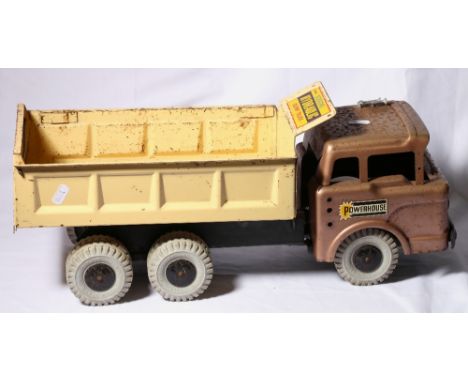 Louis Marx & Co large scale pressed steel hydraulic dump truck, 52cm long.