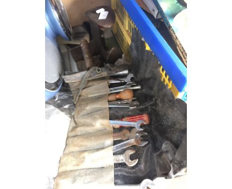 SHOE LAST^ FLAT IRON & CAR TOOL KITS