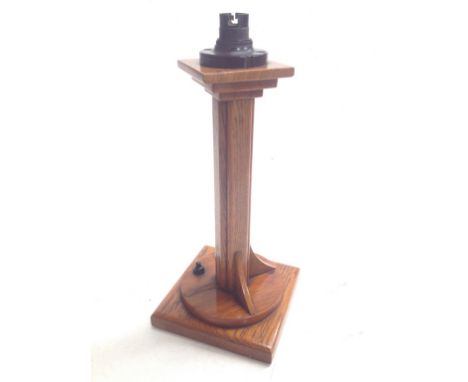 WOODEN TABLE LAMP 35CM NO SHADE       D5