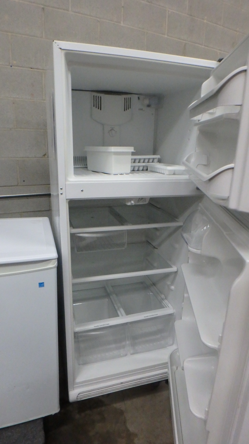 KENMORE 970402420 WHITE TOP MOUNT FREEZER REFRIGERATOR, S/N A491107275