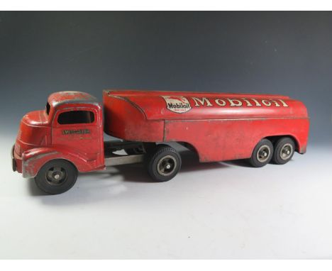 A Large Scale Pressed Steel Smitty Toys Smith-Miller Mobiloil/Mobilgas Tanker Truck (56cm approx). 