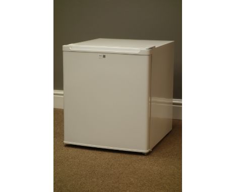 White finish table top freezer, W44cm, H50cm (This item is PAT tested - 5 day warranty from date of sale)    Condition Report