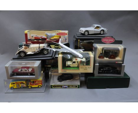 A boxed of mixed diecast model vehicles to include a Trackside, Days Gone, a number of large scale diecast model cars, Eddie 