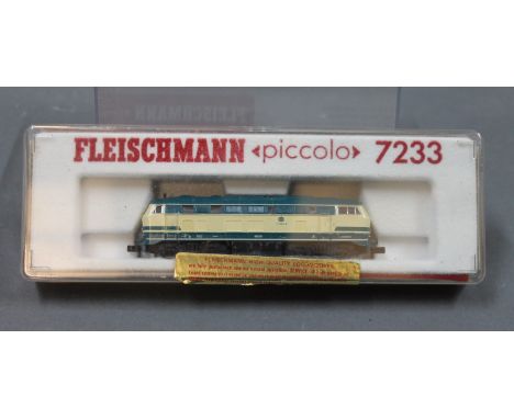 A Fleischmann Piccolo N Scale DB class 210 004-8 diesel locomotive, in blue/cream, 7233