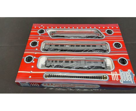 Jouef HO Gauge electric train set. Trans Europe Express, Paris - Bruxelles - Amsterdam, complete with engine, carriages and t
