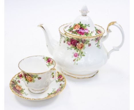 A Royal Albert 'Country Roses' tea and dinner service including teapot 