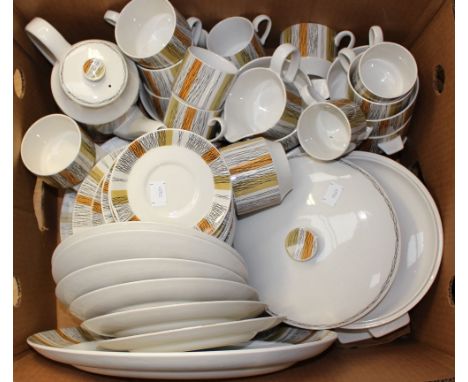 An extensive Midwinter dinner service, to include tureens, soup bowls, cups, saucers, coffee pot, etc (q) 