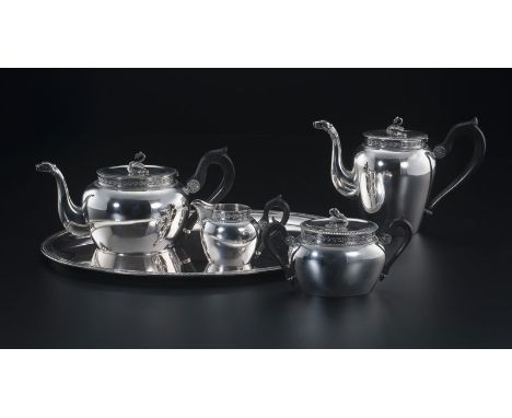 Service à thé de style Empire en argent 800, Allemagne, comprenant 5 pièces: théière, cafetière, sucrier, crémier et plateau.