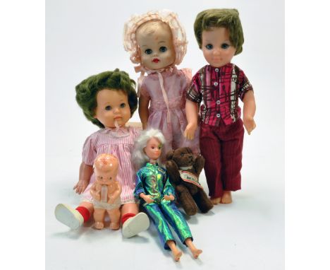 Interesting group of dolls comprising British Chad Valley issues, Barbie and vintage Dee Cee Cinderalla plus others. 