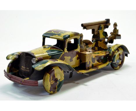Mettoy pre-war tinplate clockwork Army Lorry with Anti Aircraft Gun. With 4 Gunners and 1 Driver figure. Well preserved and v