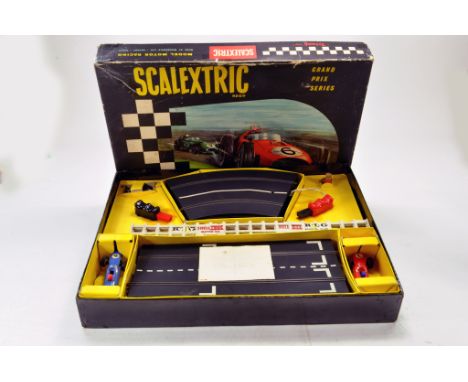 Scalextric early issue Model No. GP1 Motor Racing Set. Complete and appears excellent. 