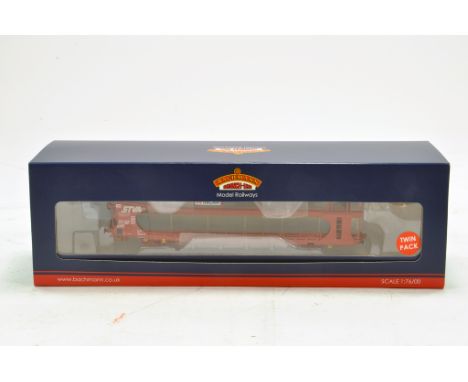 Bachmann 00 Gauge No. 38-250 IPA Twin Double Decker Car Transporter. Excellent to Near Mint in Box. 
