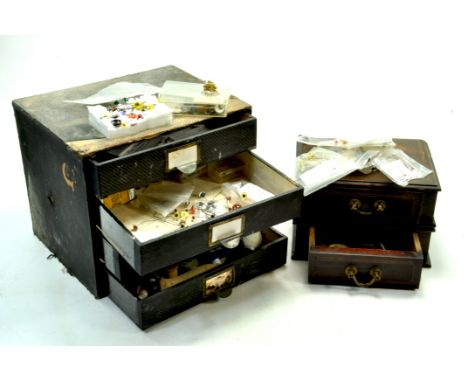Taxidermy: Taxidermist accessory, tools and collective items including large number of glass eyes.