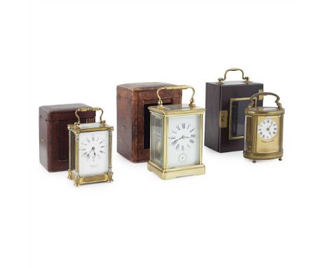 THREE LACQUERED BRASS CASED CARRIAGE CLOCKS LATE 19TH/ EARLY 20TH CENTURY the first in a corniche case with a white enamel Ro