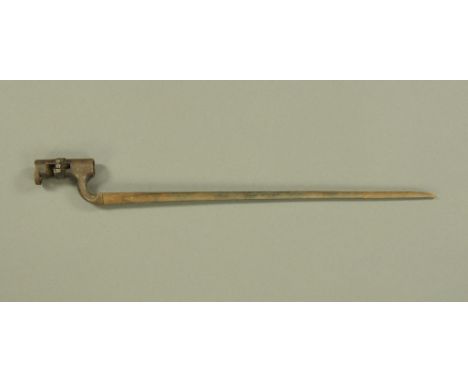 A First World War socket bayonet, length 52 cm.