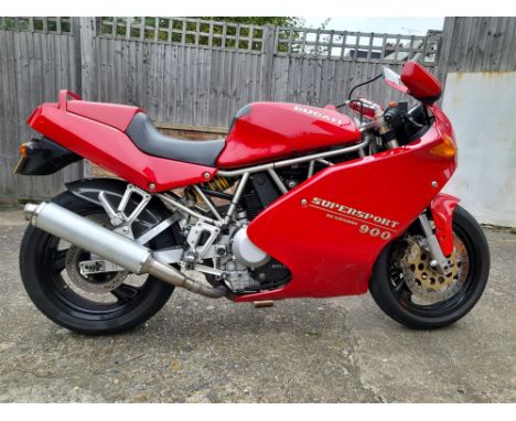 A lovely air-cooled V-twin Ducati classic. This 900 Supersport is in fantastic condition and has been meticulously maintained