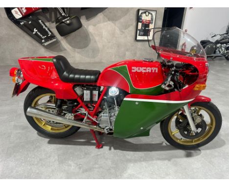 Very well presented early Mike Hailwood Replica Ducati 900SS. It's a Series 1 with the one-piece fairing and one of the first