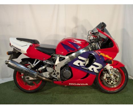 Nice example of the iconic Honda CBR900RR Fireblade showing 42,000 miles and in good overall condition. Last MOT was 2016 so 