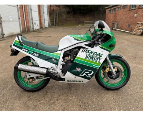 **Please note - this bike is now UK registered with an MOT until January 2026**Skoal Bandit replica GSX-R750F in good running