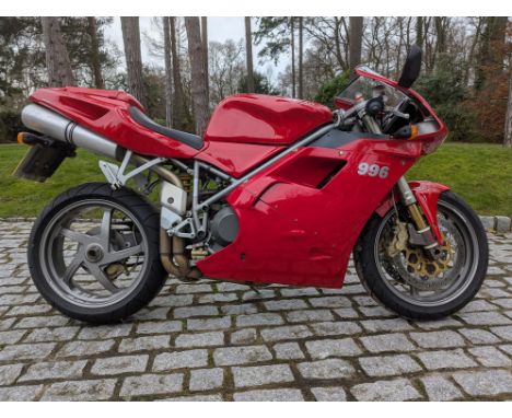 Beautifully presented 996 with just one owner and 1,962 miles from new. It benefits from the lightweight 'Marchesini' wheel o
