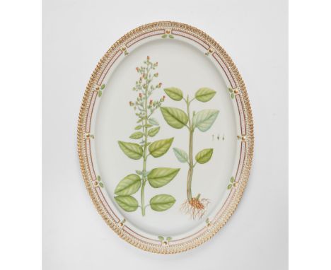 Große ovale Flora Danica-ServierplattePorzellan, farbiger Aufglasurdekor, Vergoldung. Botanische Darstellung, unterseitig bez