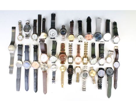 A collection of thirty five mainly contemporary gents quartz watches to include Timex, Accurist, Avia and Barbour examples. 