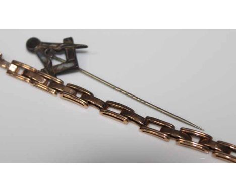 SCOTTISH AGATE SET STICK PIN
together with a watch bracelet 